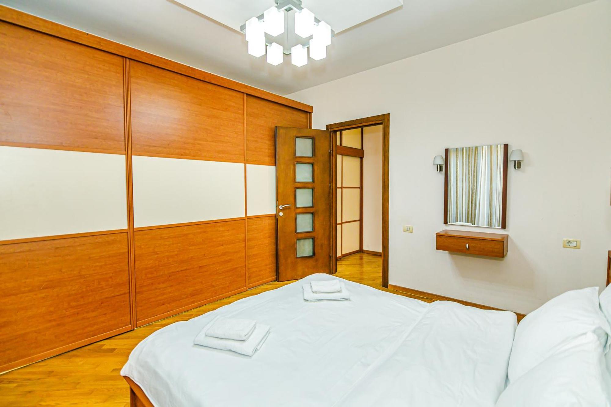Boulevard Apartment By Baku Housing Buitenkant foto